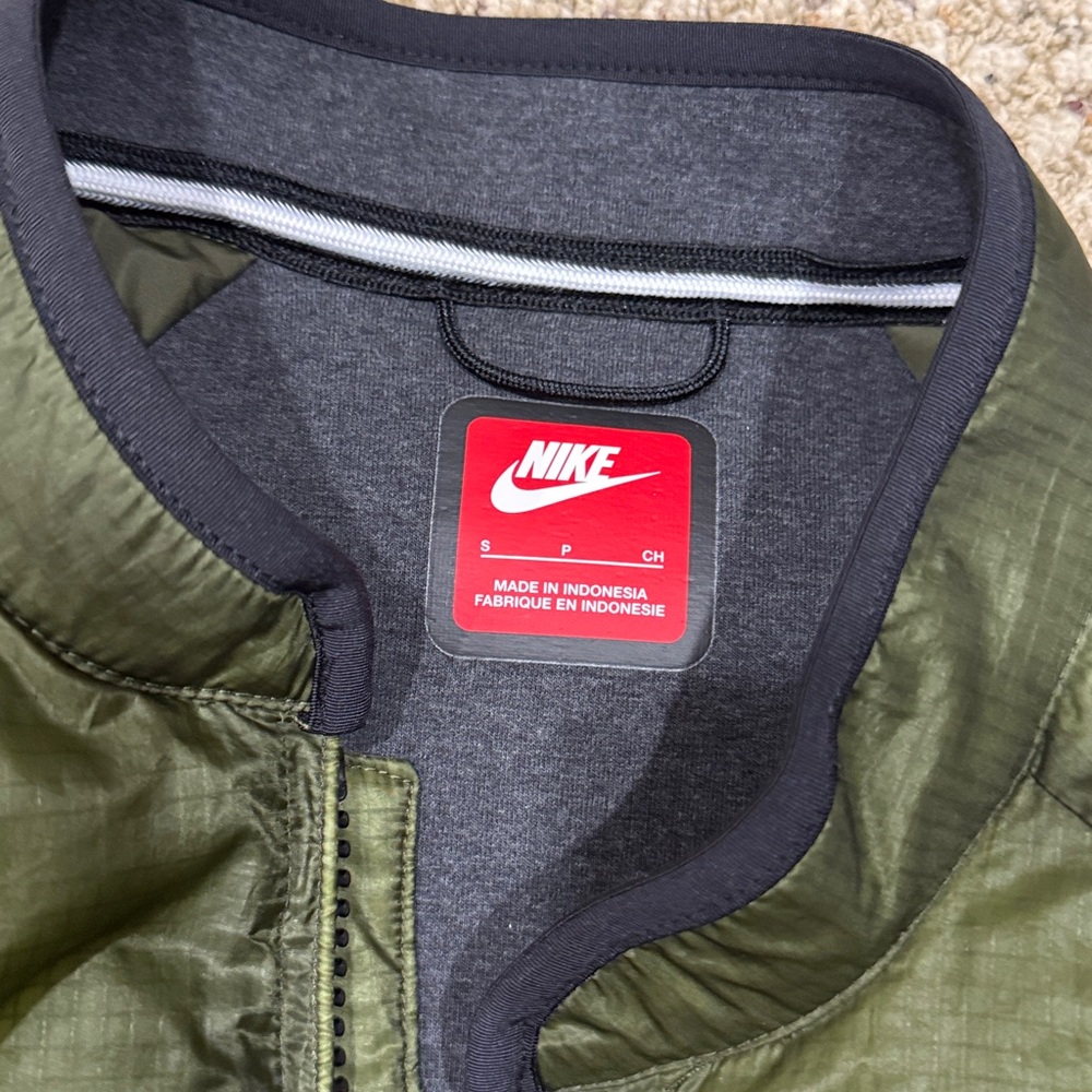 Nike Men's Olive Bomber Jacket - Picture 4 of 8
